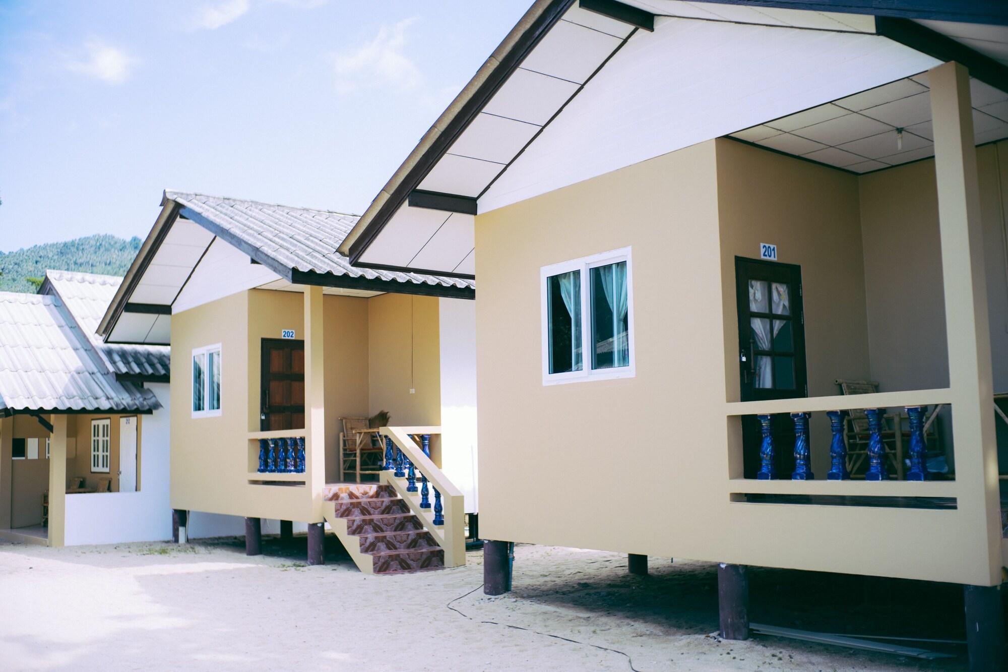 Amity Beach Resort Maret Exterior photo
