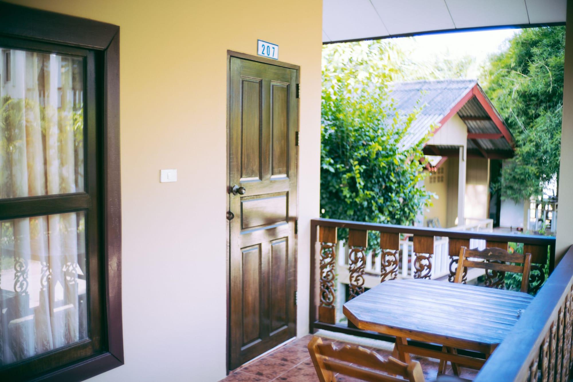 Amity Beach Resort Maret Exterior photo