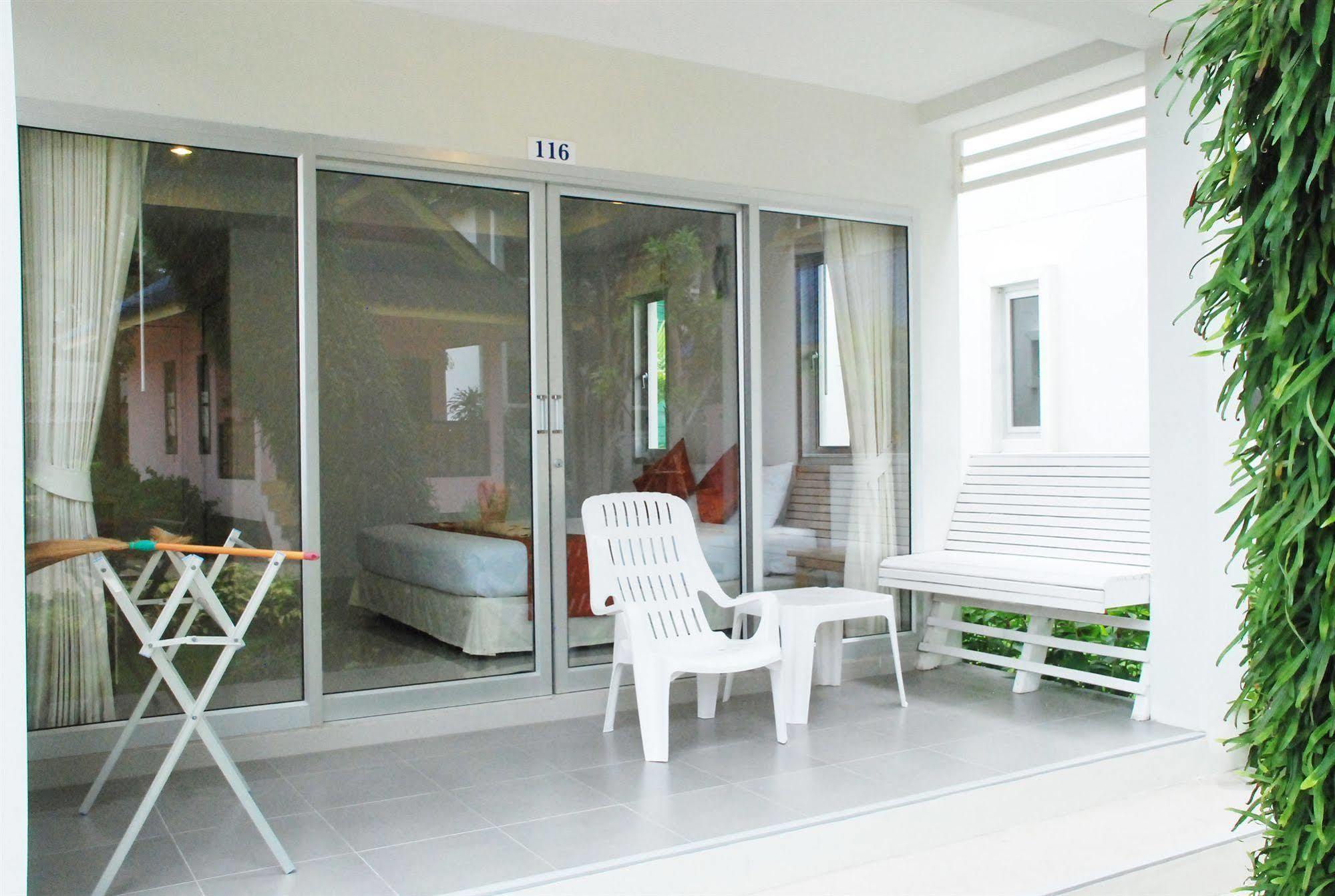 Amity Beach Resort Maret Exterior photo